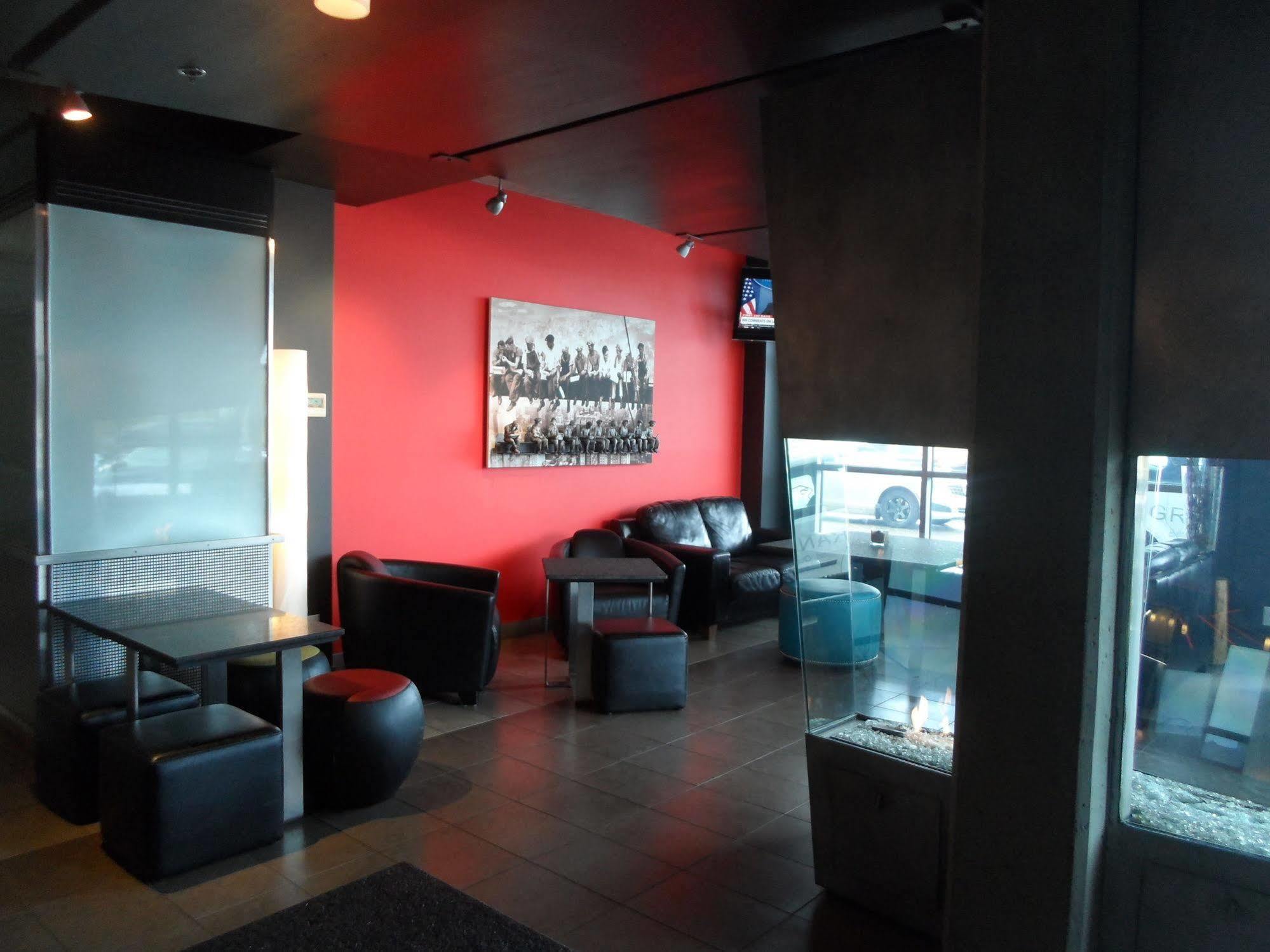 Grand Times Hotel - Aeroport De Quebec Exterior photo