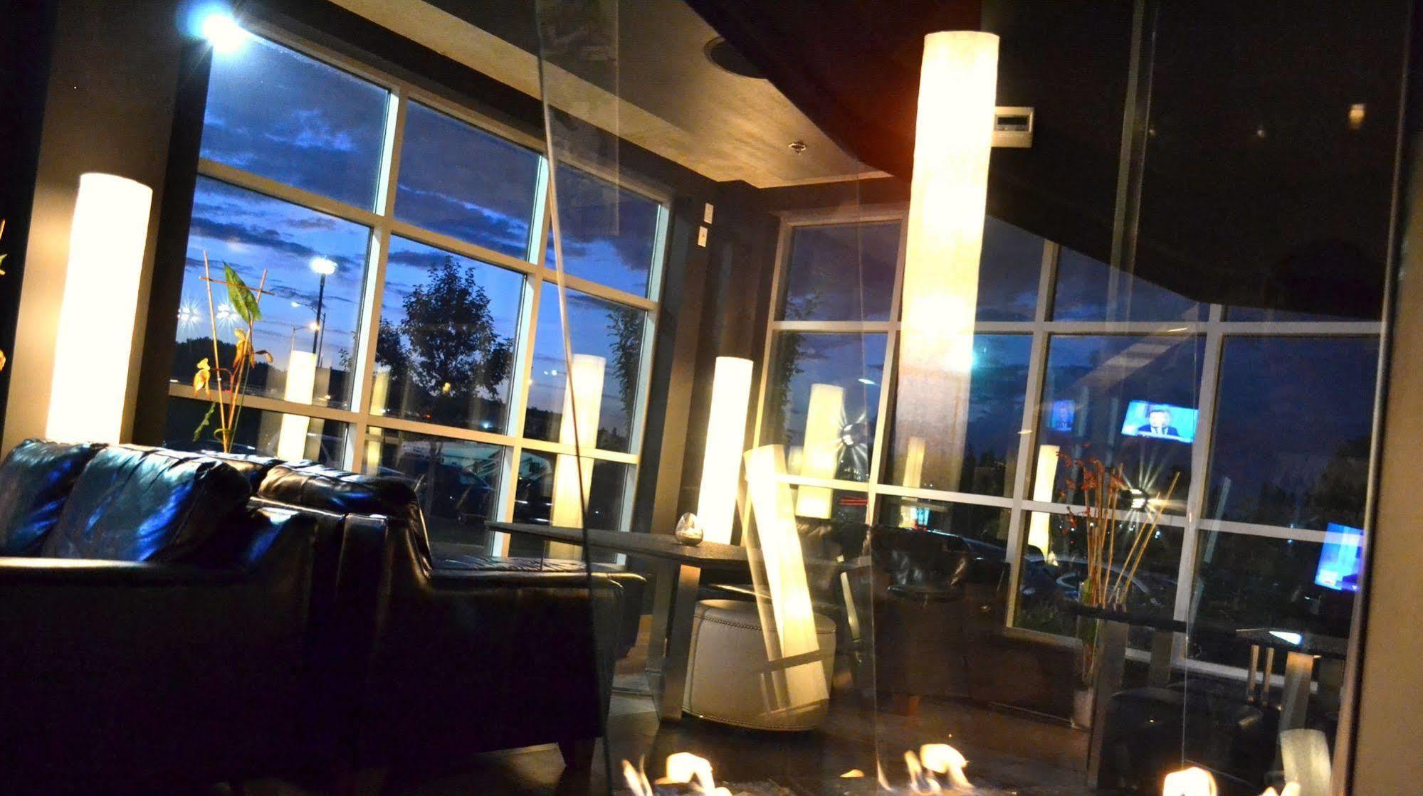 Grand Times Hotel - Aeroport De Quebec Exterior photo